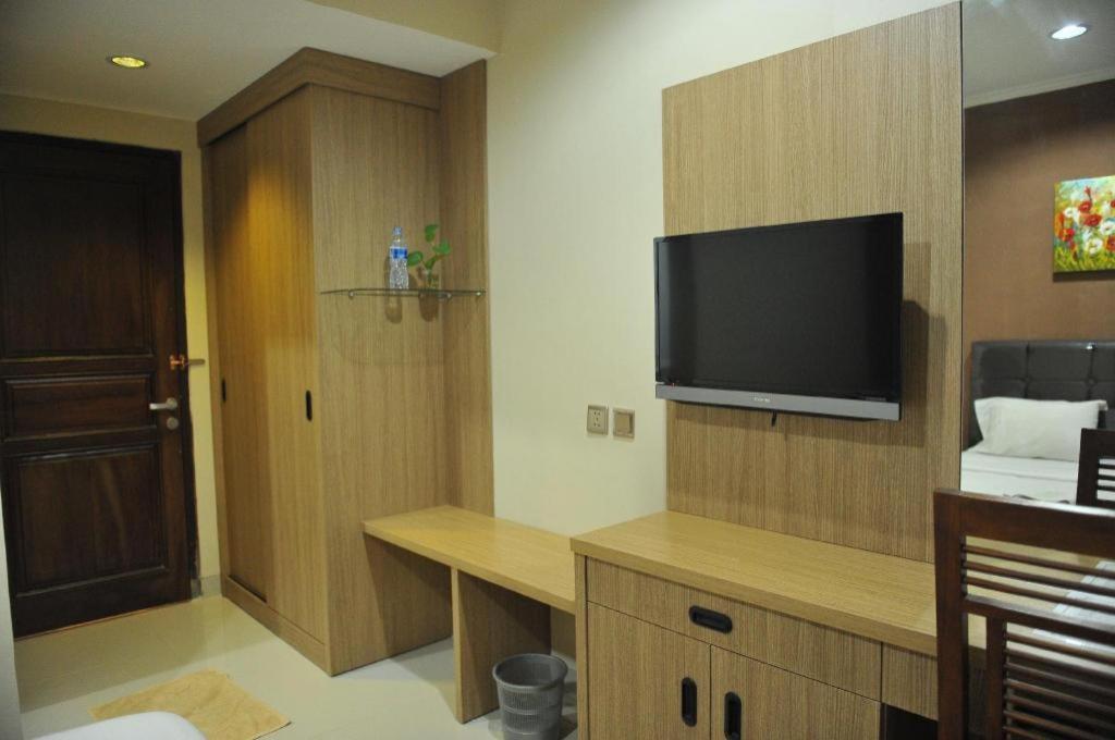 Benito Residence Tangerang Esterno foto