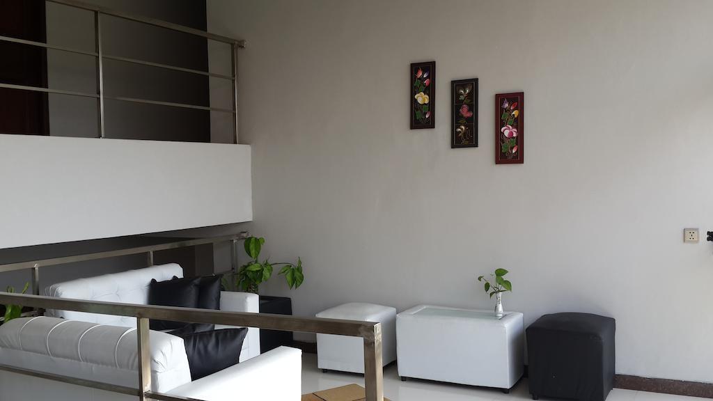 Benito Residence Tangerang Esterno foto