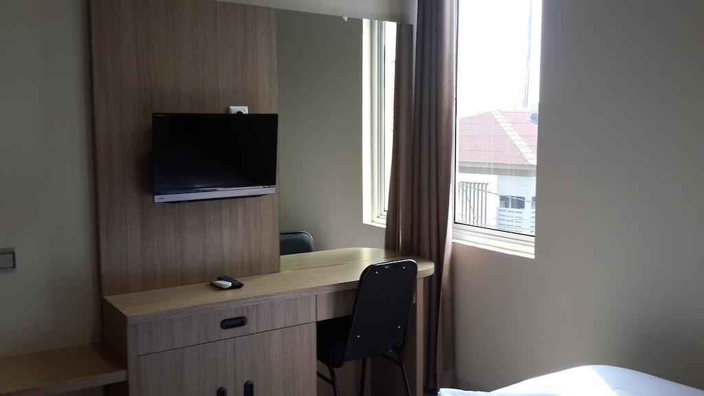 Benito Residence Tangerang Camera foto